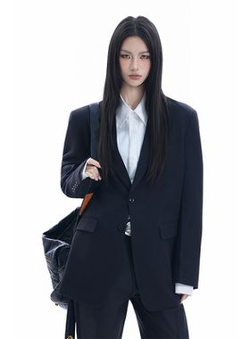 kk soul高级设计感酷飒黑色西装外套女韩系气质通勤休闲垫肩西服