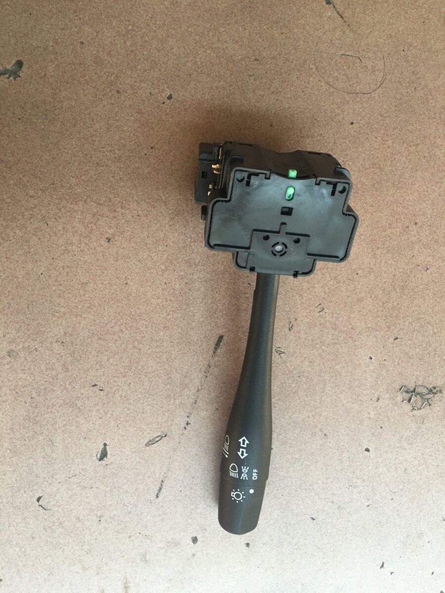 郑州东风锐琪皮卡D22/大灯开关/雨刮开关/组合开关总成正品