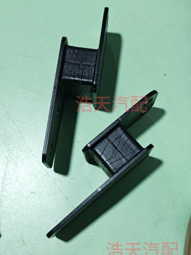 适郑州日产帕拉丁 奥丁D22锐骐皮卡消声器安装支架排气管安装软垫