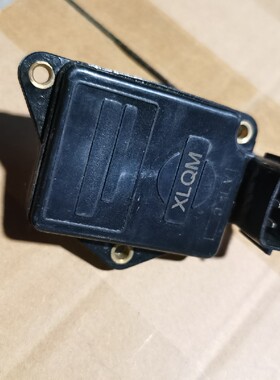 适用于日产尼桑帕拉丁Navara纳瓦拉Ka24de D22 1.6 2.0空气流量计