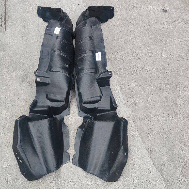 适用于东风郑州日产14-17新锐琪皮卡p11前轮叶子板内衬挡泥板配件