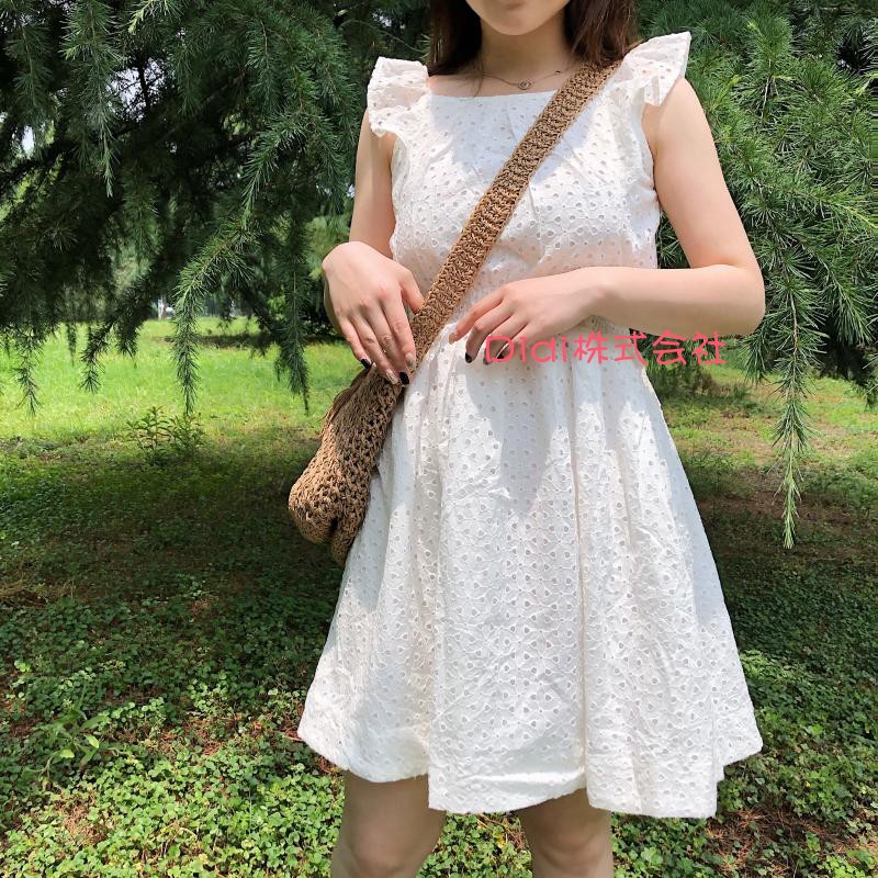 可爱日系纯棉刺绣纯色小飞袖