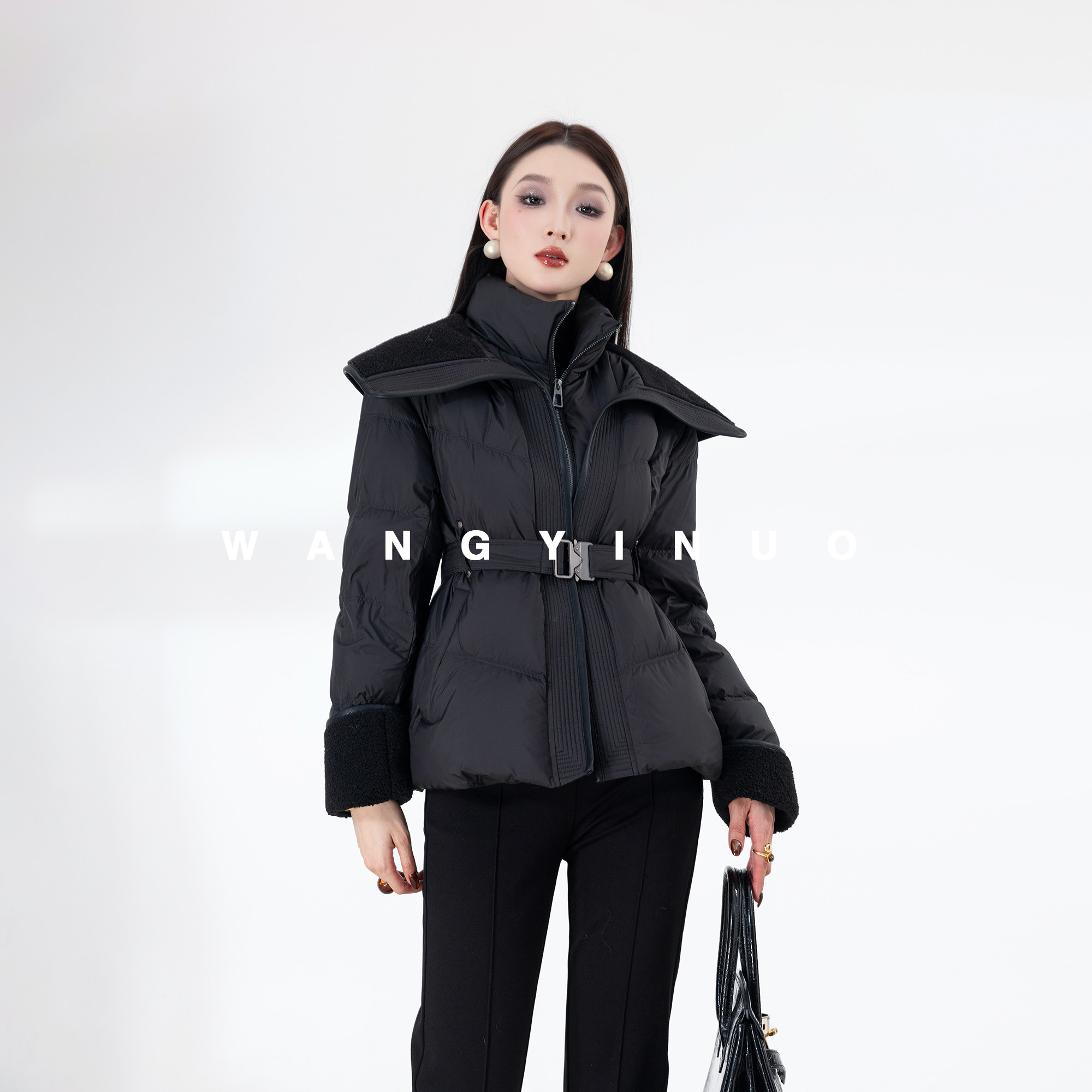 MD依诺【暖棕织边】2025冬季新款显瘦气质时尚轻奢保暖羽绒服外套