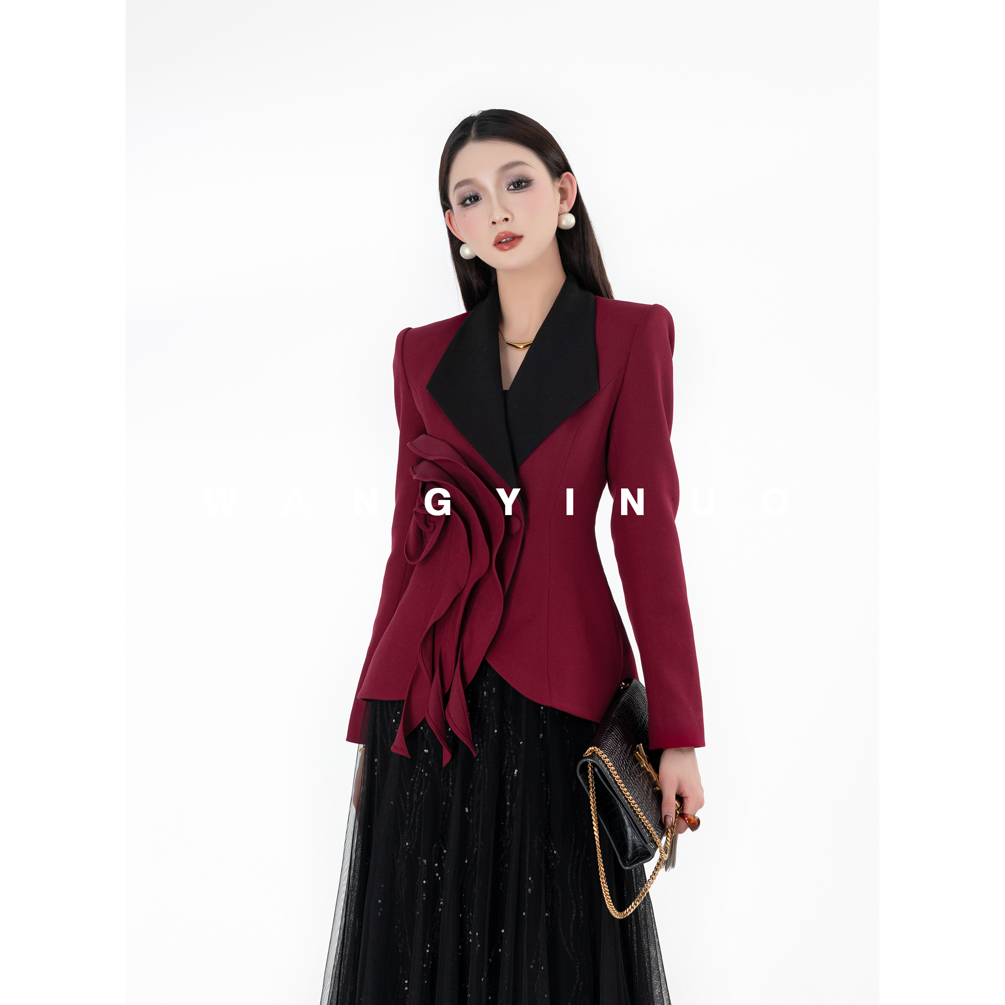 MD依诺【融雪玫瑰】2025冬季款设计时尚保暖名媛百搭加棉呢子外套