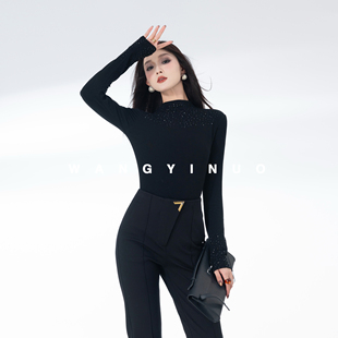 时尚 2025冬款 设计感气质显瘦保暖烫钻打底上衣 通勤优雅 MD依诺