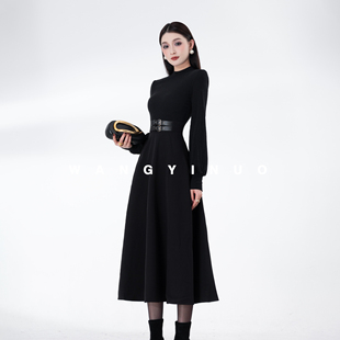 时尚 MD依诺 气质长袖 2025冬季 休闲百搭日常拼接连衣裙 踏雪寻梅