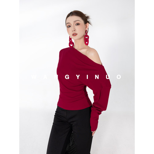 MD依诺【曼城记忆】2025早秋款老钱风透气复古斜肩显瘦T恤上衣