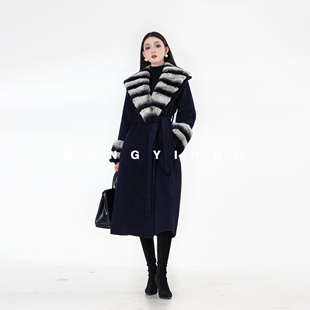 设计时尚 MD依诺 款 2025冬季 休闲拼接保暖羊毛大衣外套 邂逅柔光