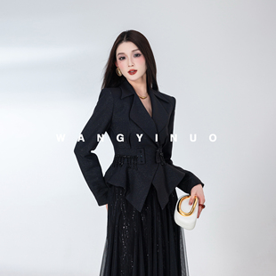 MD·依诺【气度不凡】流浪丹宁气质轻奢设计师丁达尔穿搭显瘦外套