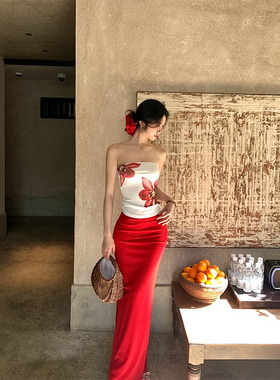 Norain不下雨 早春红色印花海边度假抹胸半身长裙两件套套装女夏