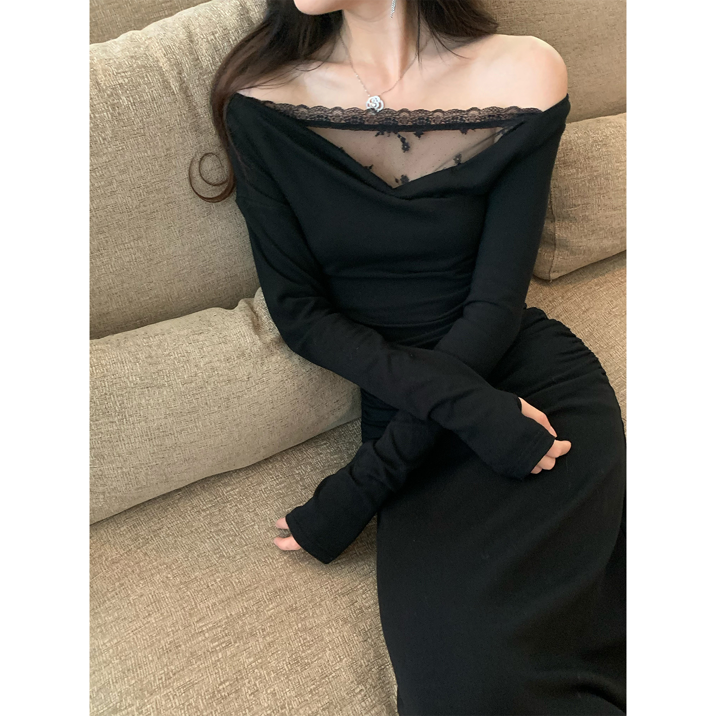 Norain不下雨法式露肩包臀连衣裙