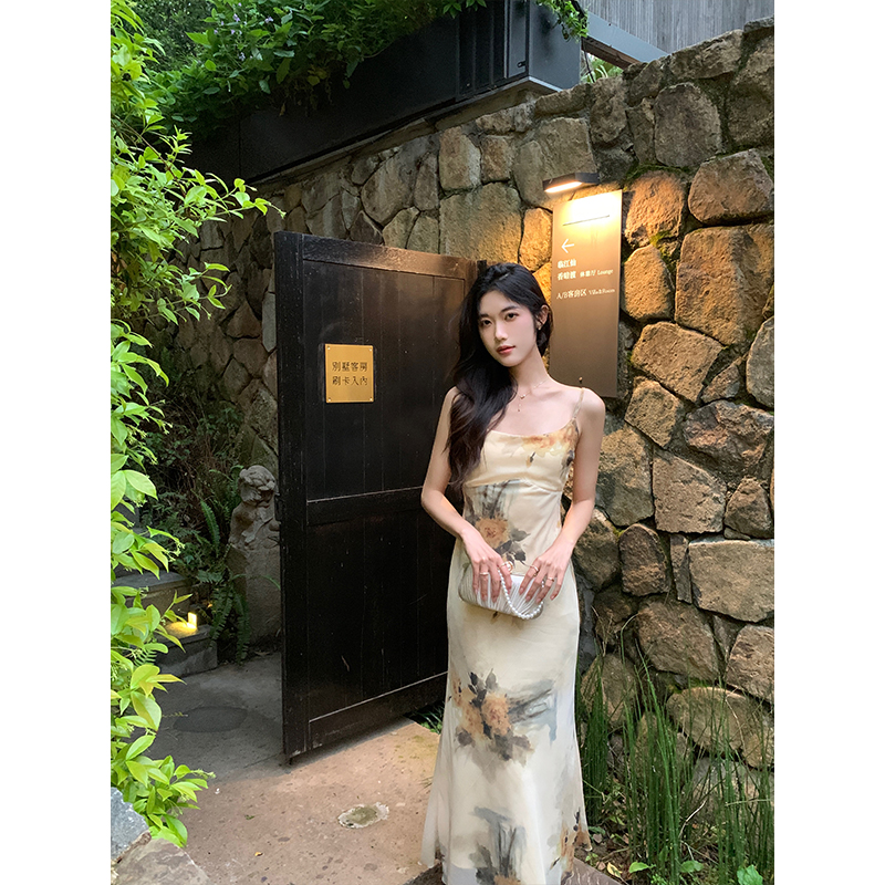 Norain不下雨 新中式晕染印花收腰吊带连衣裙女夏显瘦碎花a字长裙
