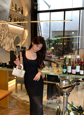 Norain不下雨 黑色小飞袖波点吊带连衣裙女春季收腰性感修身长裙