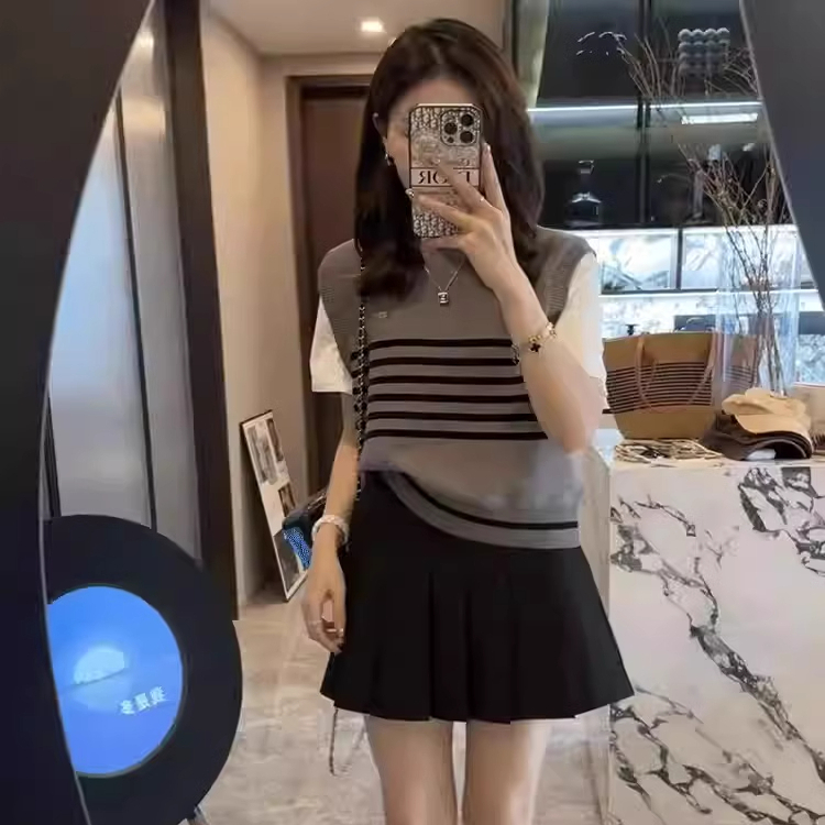 假两件拼接针织衫正肩短袖T恤女夏季设计感小众显瘦圆领条纹上衣