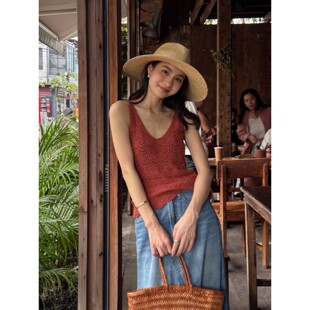 泰国绝美小吊带背心女夏季外穿v领冰丝针织美背短款无袖挂脖上衣