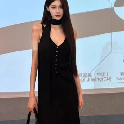 黑色V领挂脖飘带针织吊带背心女