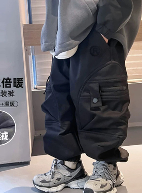 男童裤子2024秋冬装新款休闲裤帅气男孩长裤潮中大童一体绒工装裤