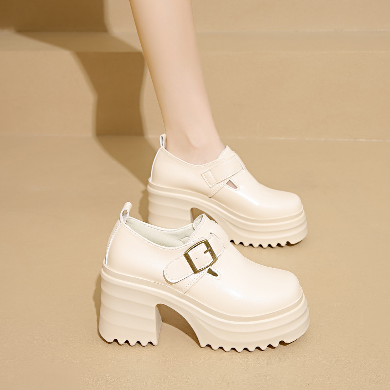 一双也是工厂价乐福鞋