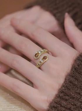 百莱福百货合金戒指美拉德蛇形虎眼石指环轻奢高级感覆古女士戒指