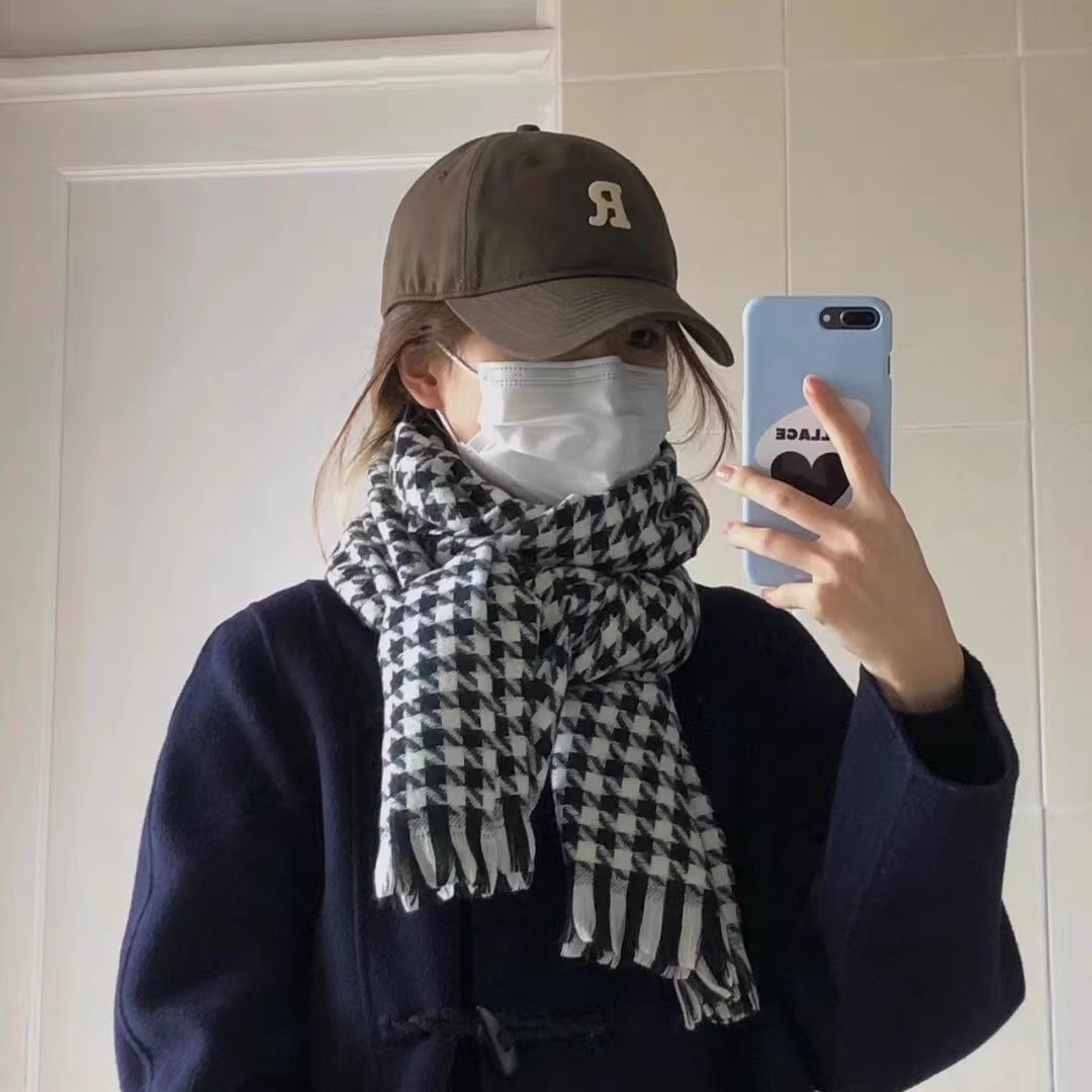 韩国ins黑白拼色围巾女秋冬款时尚格子仿羊绒加厚披肩围脖保暖