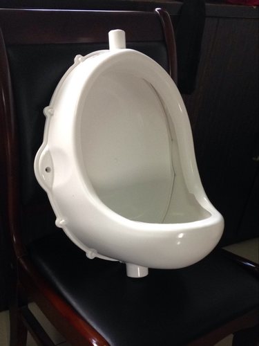 工地小便斗挂墙式便器临时塑料