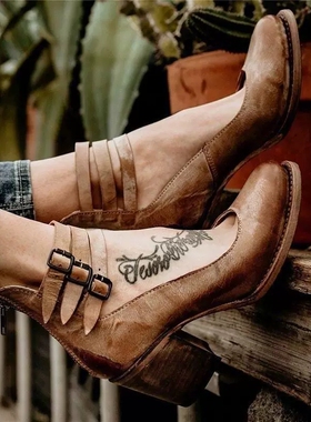 Large size 42 thick heel zipper shoes 大码女士粗跟后拉链鞋