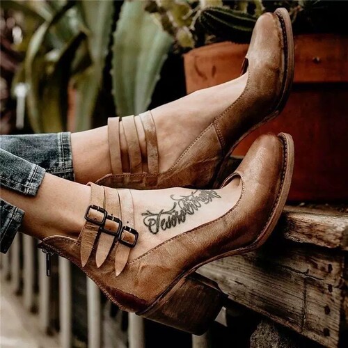 Large size 42 thick heel zipper shoes 大码女士粗跟后拉链鞋