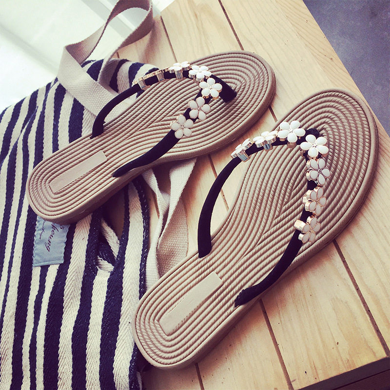 Fashion flowers flat sandals slippers beach large size shoes在類目 女鞋, 拖鞋, 人字拖中 - 來自Buy2taobao.com提供專業的淘寶代購服務