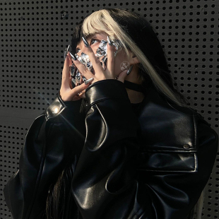 穿戴甲长款欧美辣妹银色镜面魔镜粉未来科技感金属美甲贴片ins风