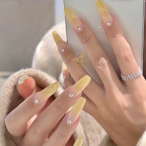 穿戴式美甲贴片成品渐变晕染冰透