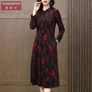 香妮芬高端大气红色中年妈妈连衣裙2026新款春季高贵中长款羊毛裙
