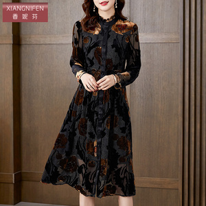 香妮芬拼接高端休闲阔太太贵妇人连衣裙女2026新款春季复古气质