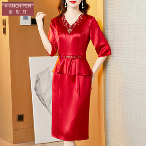 香妮芬高端喜妈妈婚宴礼服连衣裙女醋酸2026新款春季喜婆婆宴会装