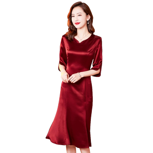 香妮芬时尚洋气醋酸连衣裙女2026秋季新款妈妈婚宴礼服红色中长裙