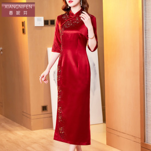香妮芬高端精致妈妈婚宴礼服醋酸连衣裙女2026春新款轻奢气质优雅