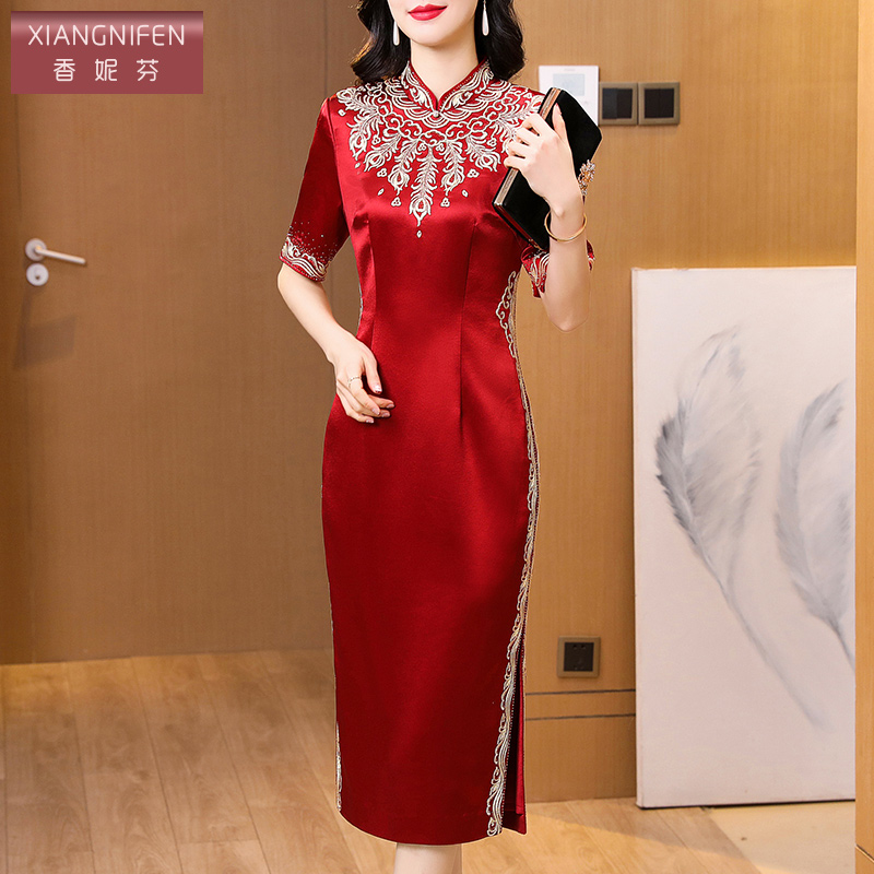 香妮芬喜婆婆2025新款复古旗袍中年妈妈婚宴礼服连衣裙女修身时尚