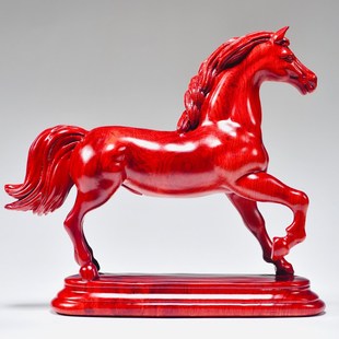 优选马摆件红色实木雕刻生肖马到成功房屋缺角补角五W行缺火属性
