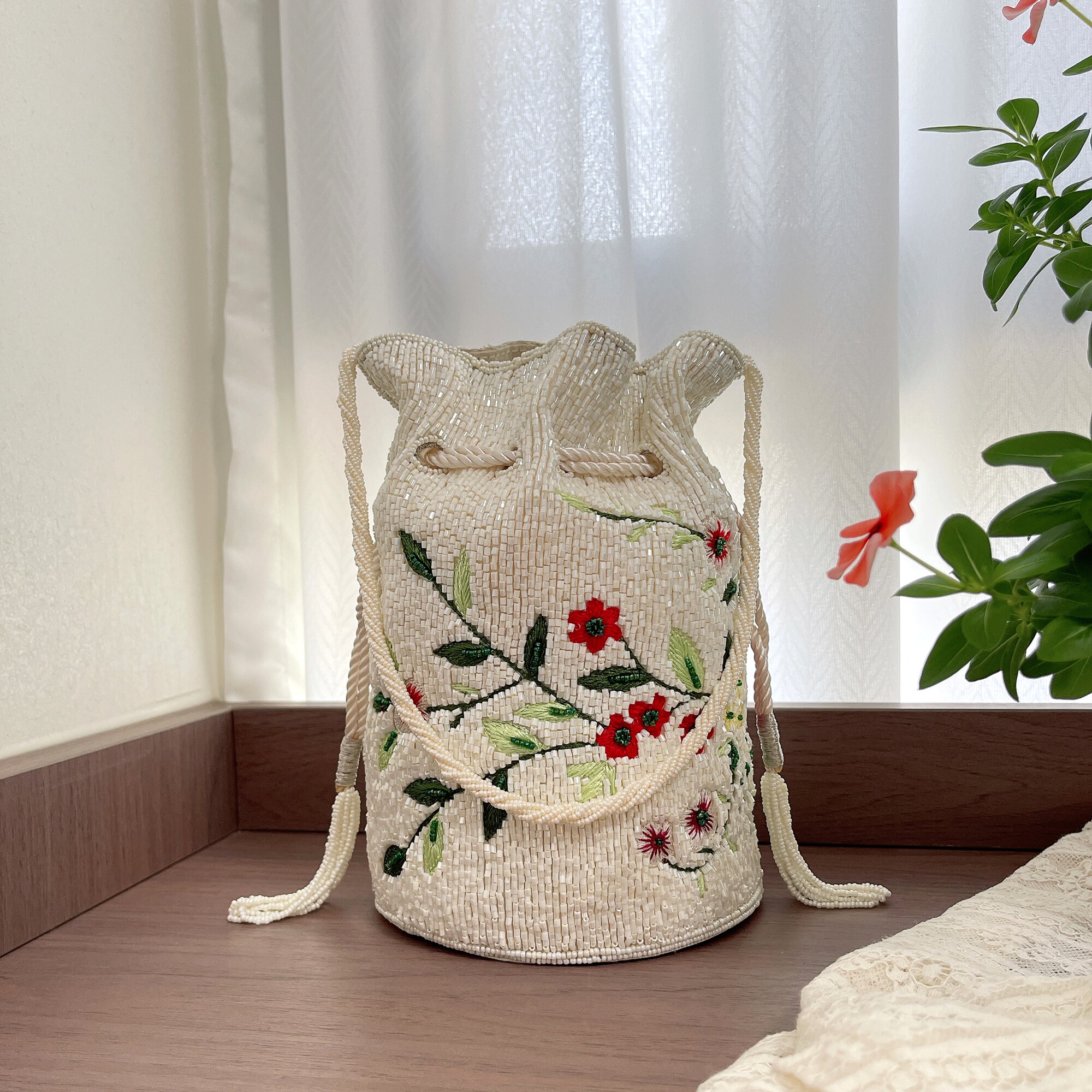 印度手工钉珠绣花水桶包手提袋