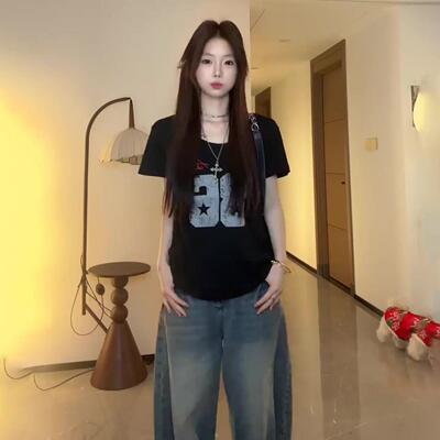 YUSSK 辣妹字母印花U领正肩短袖T恤女夏季慵懒感休闲显瘦上衣潮