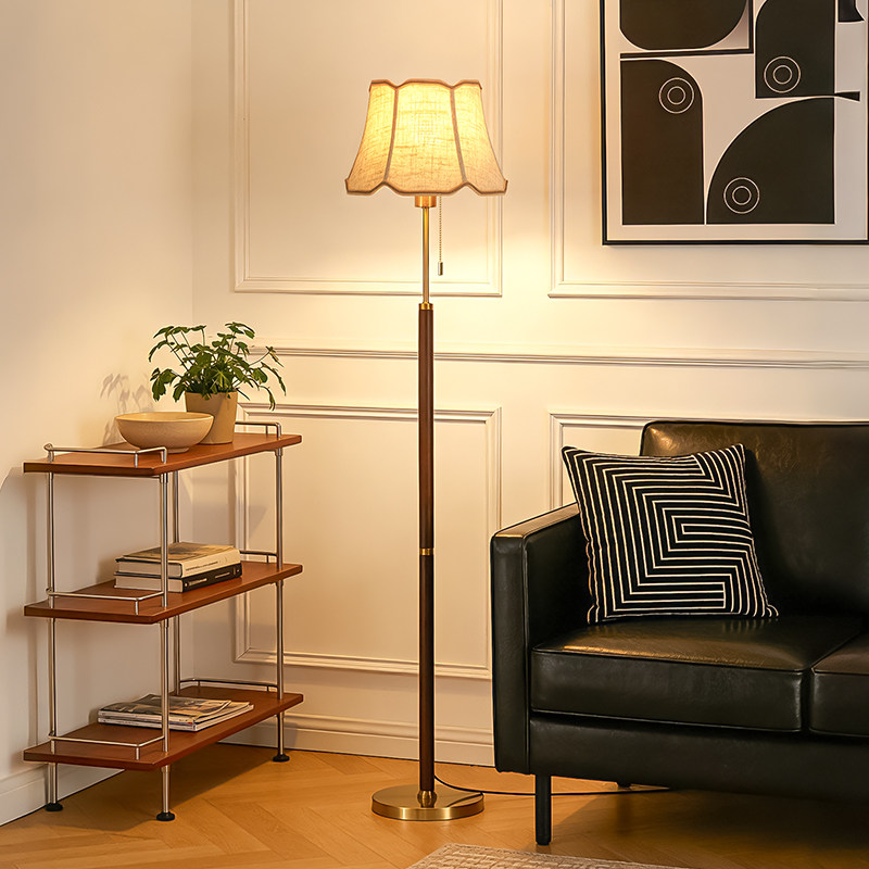 实木落地灯客厅卧室沙发旁边法式中古风现代床头氛围装饰摆件台灯