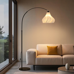 新款钓鱼灯落地灯客厅卧室沙发旁边高级氛围感奶油风简约现代台灯