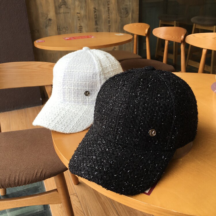 网红同款鸭舌帽子黑色个性小香风字母棒球帽女秋冬季弯檐太阳帽潮