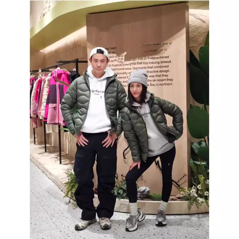 耐磨防泼水户外连帽羽绒服外套