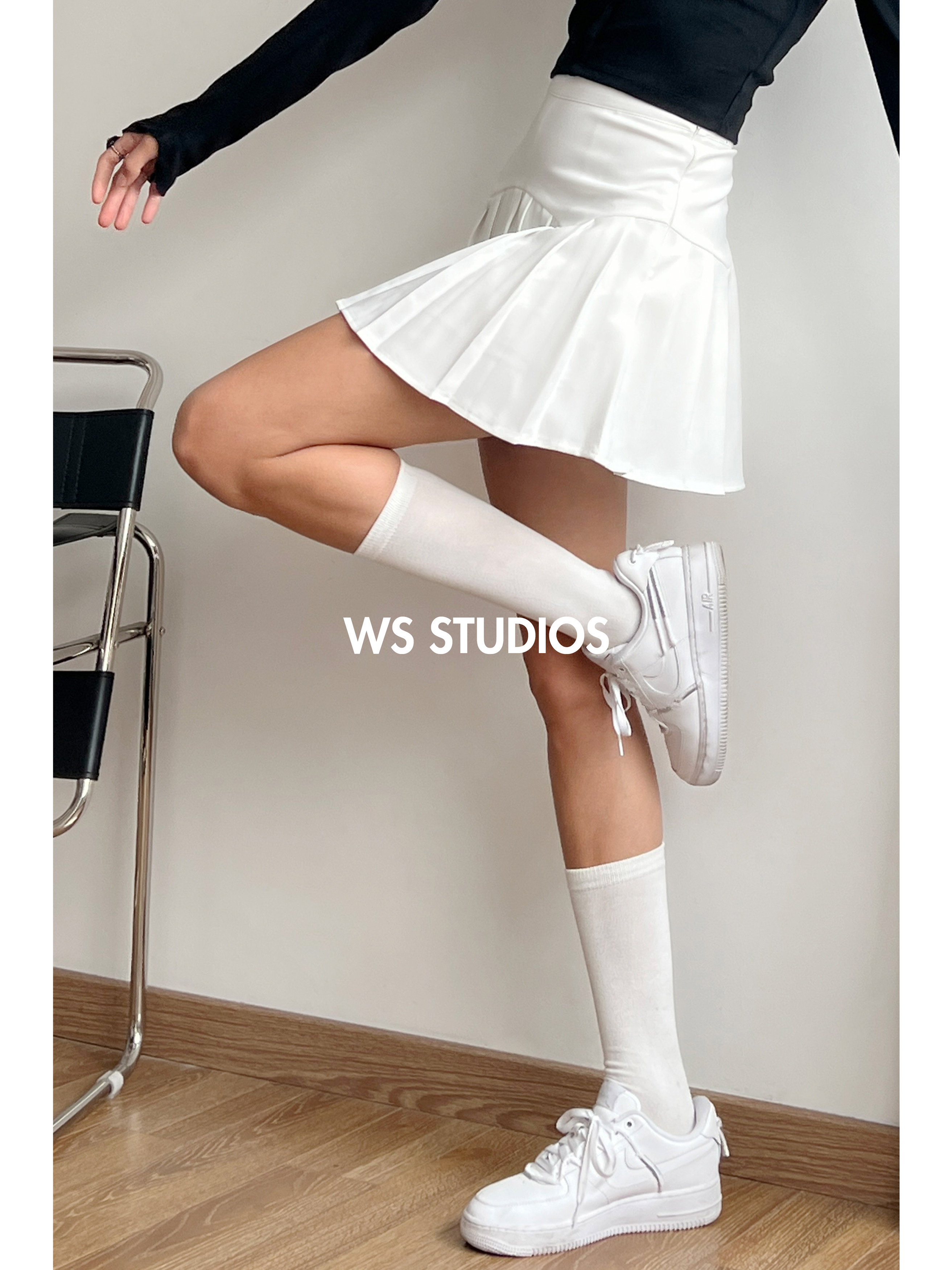 wsstudios 复古学院风梭织压褶纯色高腰显瘦百褶裙带安全裤半身裙