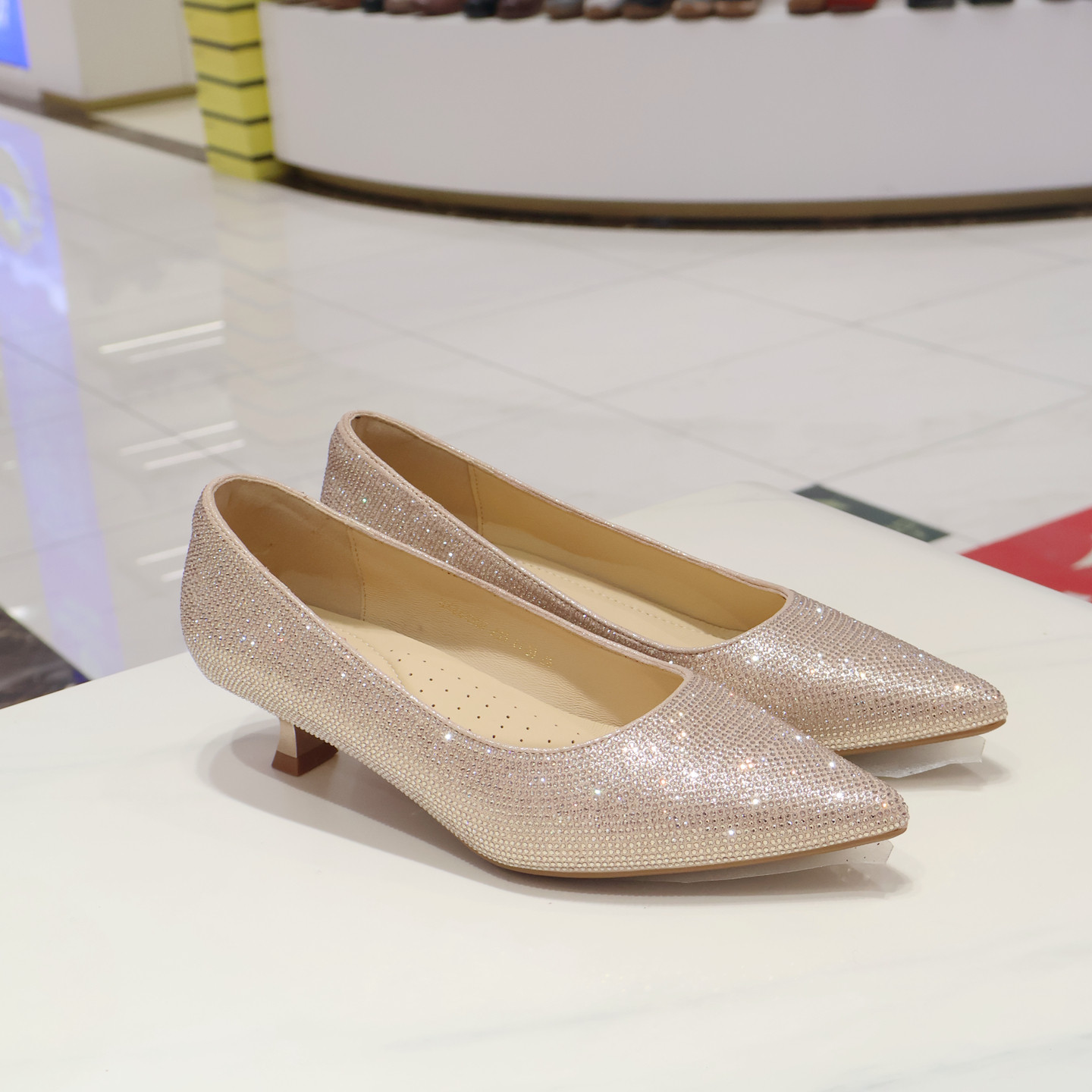 HS262507 HARSON哈森女鞋 2026年春 粗低跟 单鞋 商场新品