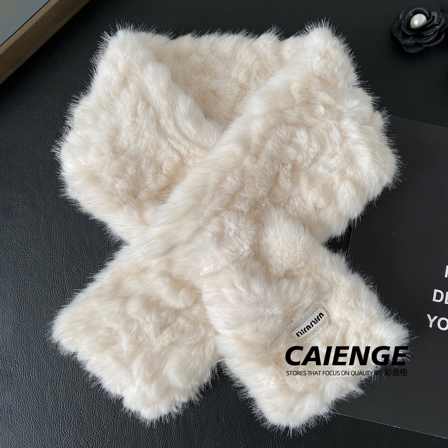 韩系柔软亲肤白色毛绒围脖女冬季护颈保暖加厚防寒不扎舒适小围巾,服饰配件/皮带/帽子/围巾,围巾/丝巾/披肩,淘宝优惠券,粉丝福利购,淘宝优惠卷