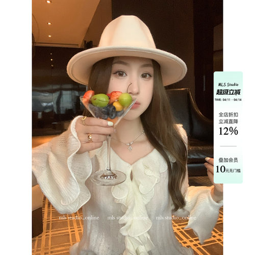 MLS 袖口生花 韩系氛围2026春季新款上衣女荷叶边喇叭袖针织衫