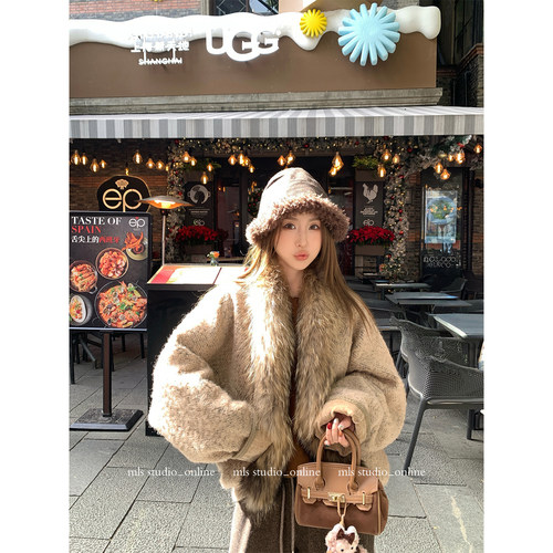 MLS 摩卡毛环 贵女气质冬季女高级感慵懒真毛领宽松毛呢羽绒外套