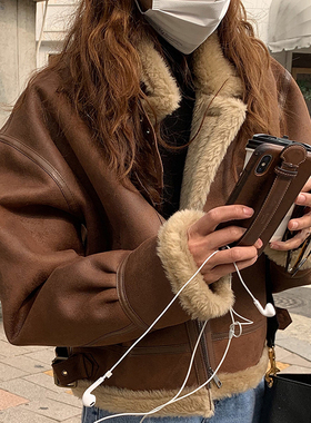 首尔女孩！2023新款 皮毛一体小个子短款加厚咖色羊羔毛外套女冬