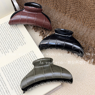 秋冬复古pu皮抓夹女新款 精致高级感后脑勺鲨鱼夹小众设计轻奢发夹